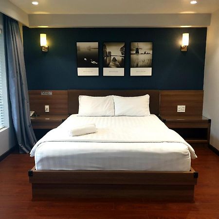 Reddoorz Premium Cloud 9 An Nhon Hotel Хошимин Экстерьер фото