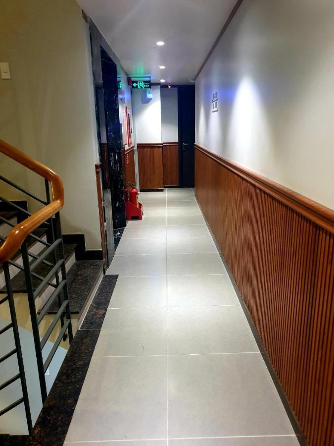 Reddoorz Premium Cloud 9 An Nhon Hotel Хошимин Экстерьер фото